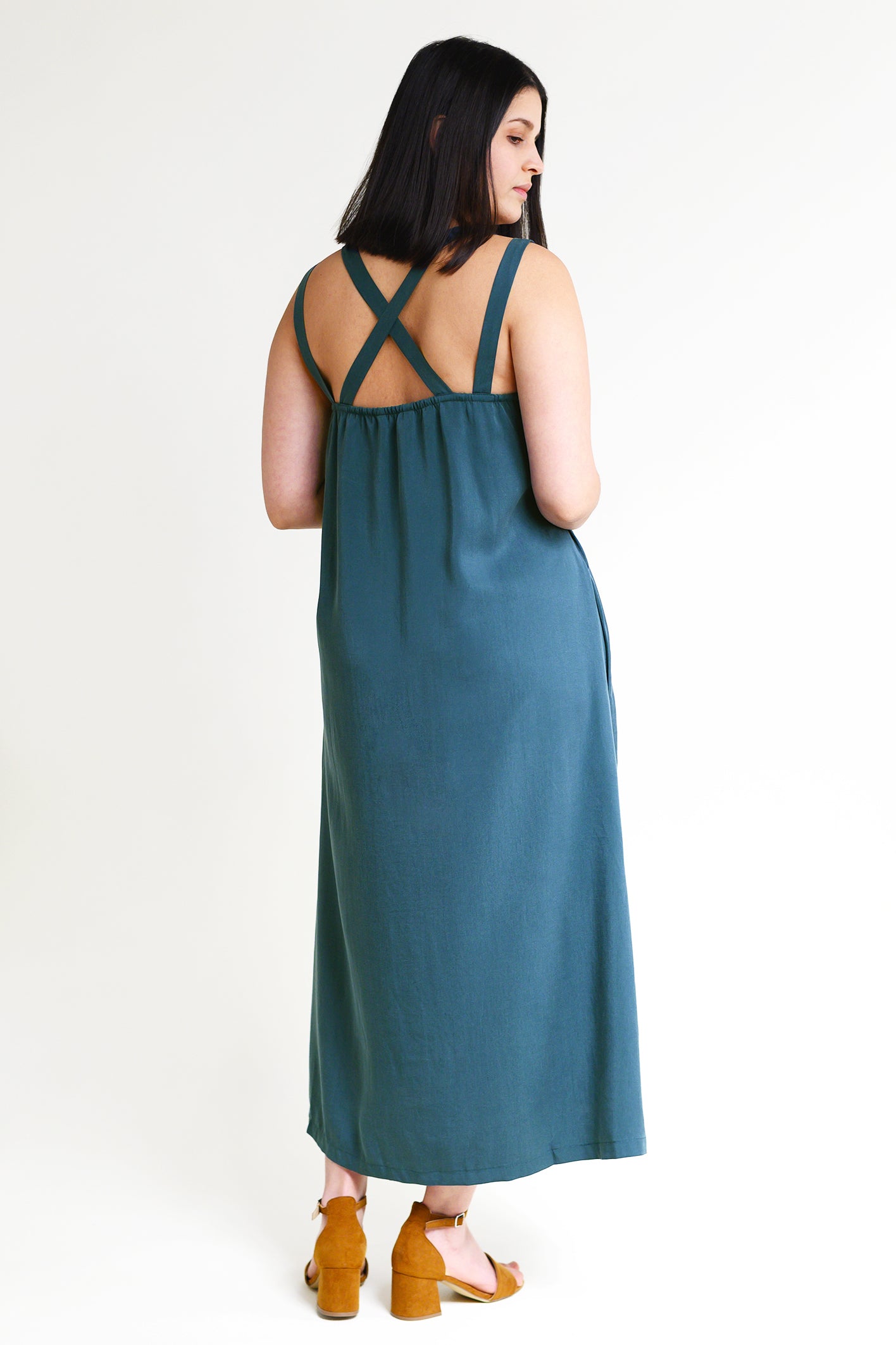 Maxi dress O-TERRE in petrol made of Tencel 