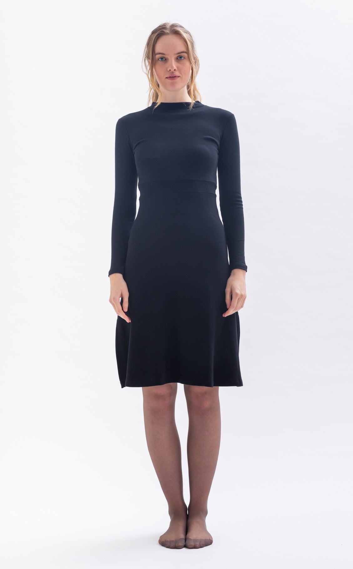 Knee-length dress "JUU-DY" in black made from 100% organic cotton