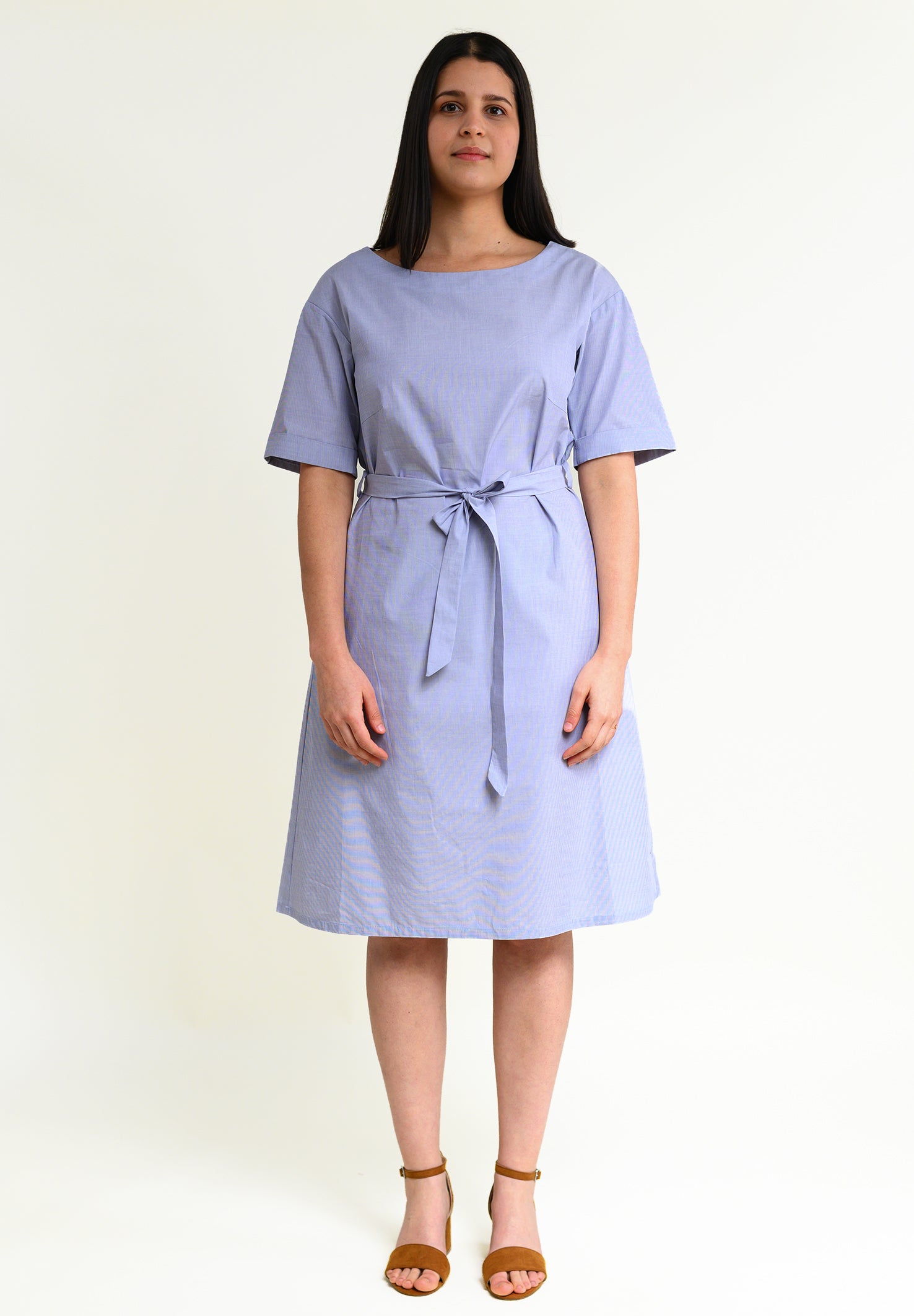 Knee-length summer dress with sleeves Ed-daa in light blue made of 100% organic cotton 