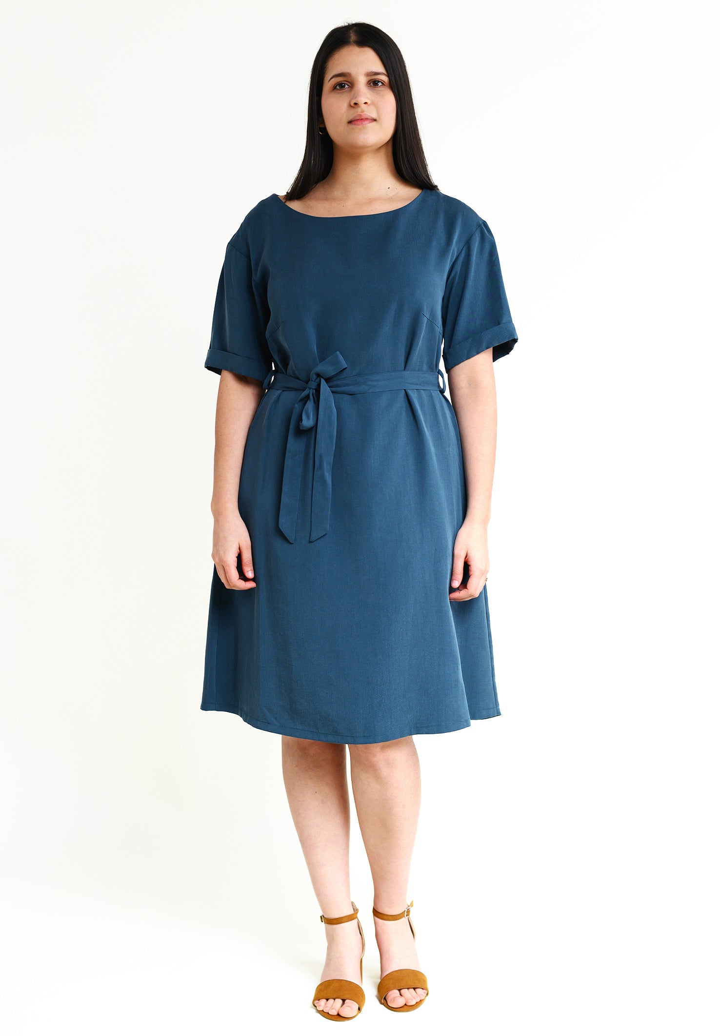 Knee-length summer dress with sleeves Ed-daa in petrol made from 100% Tencel 