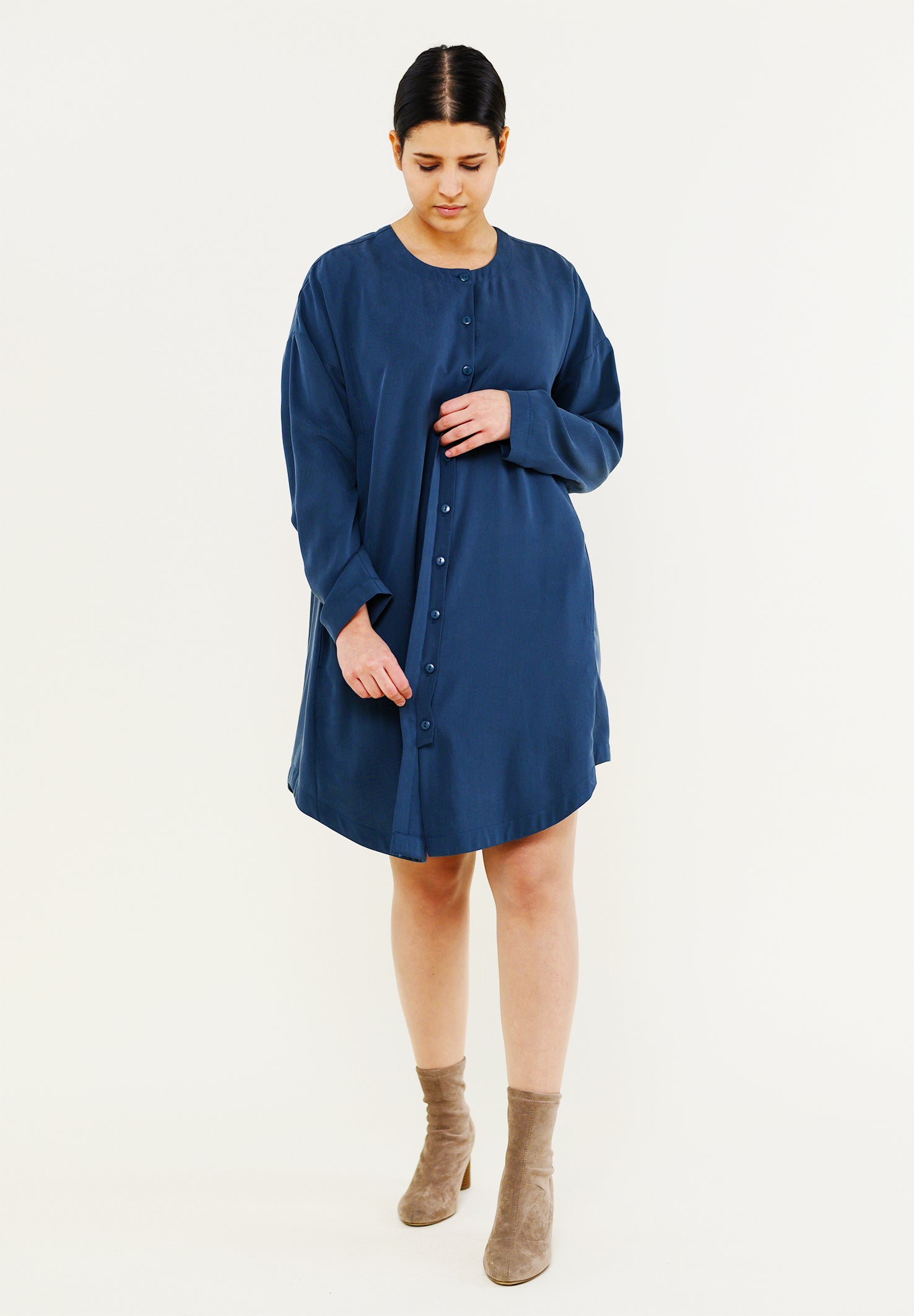 Oversize shirt dress "FII-NE" in blue made of Tencel