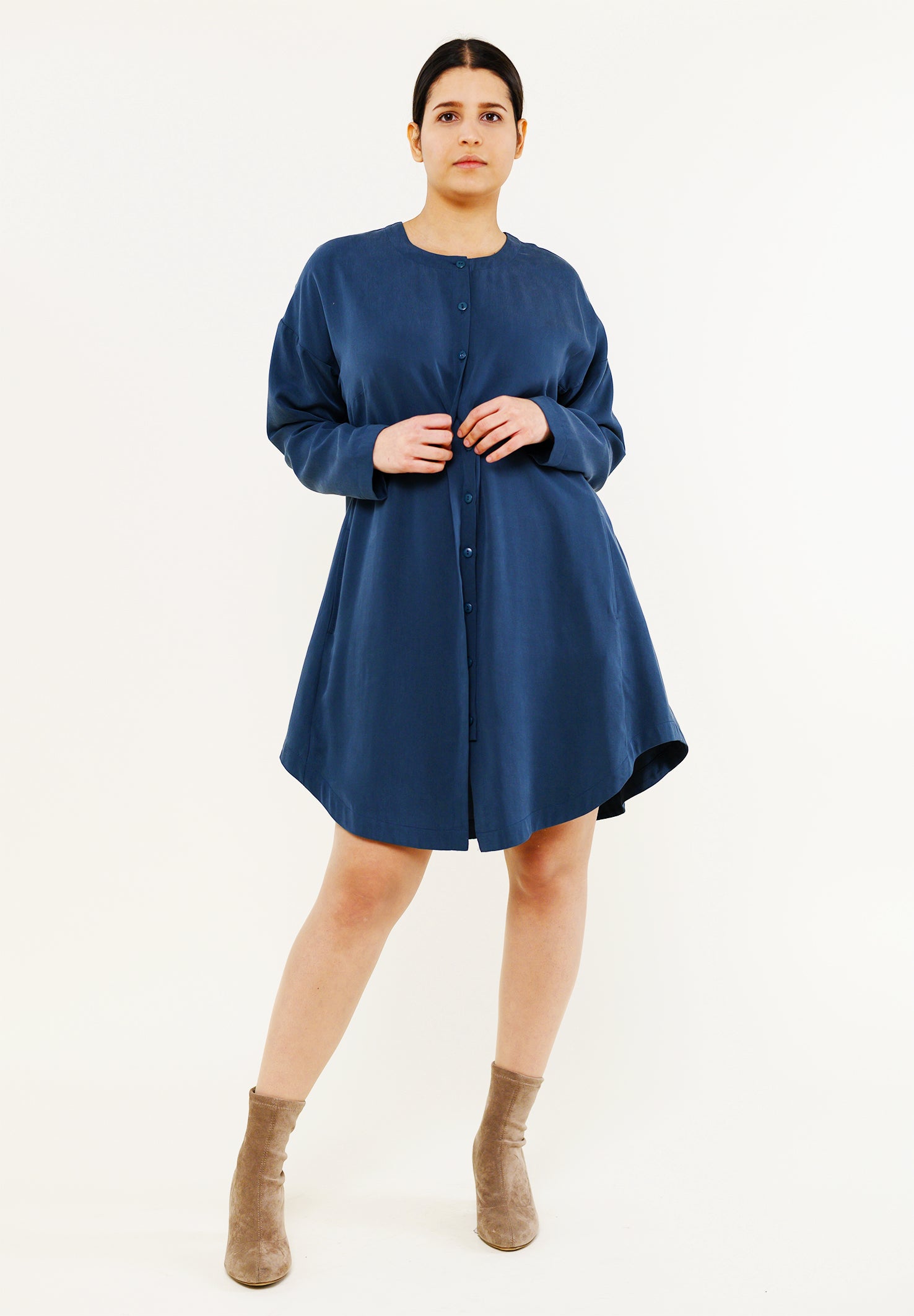 Oversize Hemdblusenkleid "FII-NE" in Blau aus Tencel