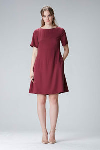 Knielanges weinrotes Tencel Sommerkleid mit Ärmeln