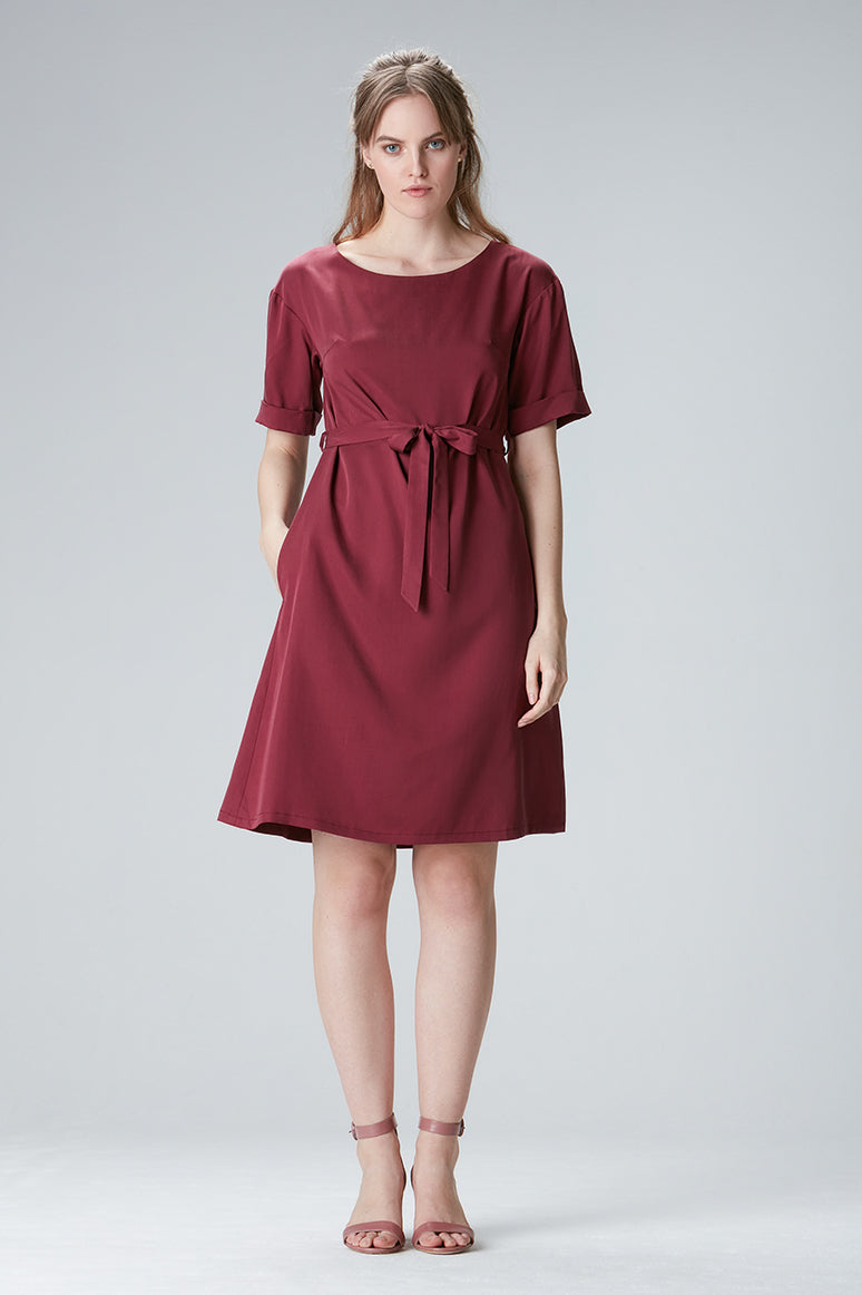 Knee-length summer dress with sleeves "Ed-daa" in burgundy made of 100% Tencel 