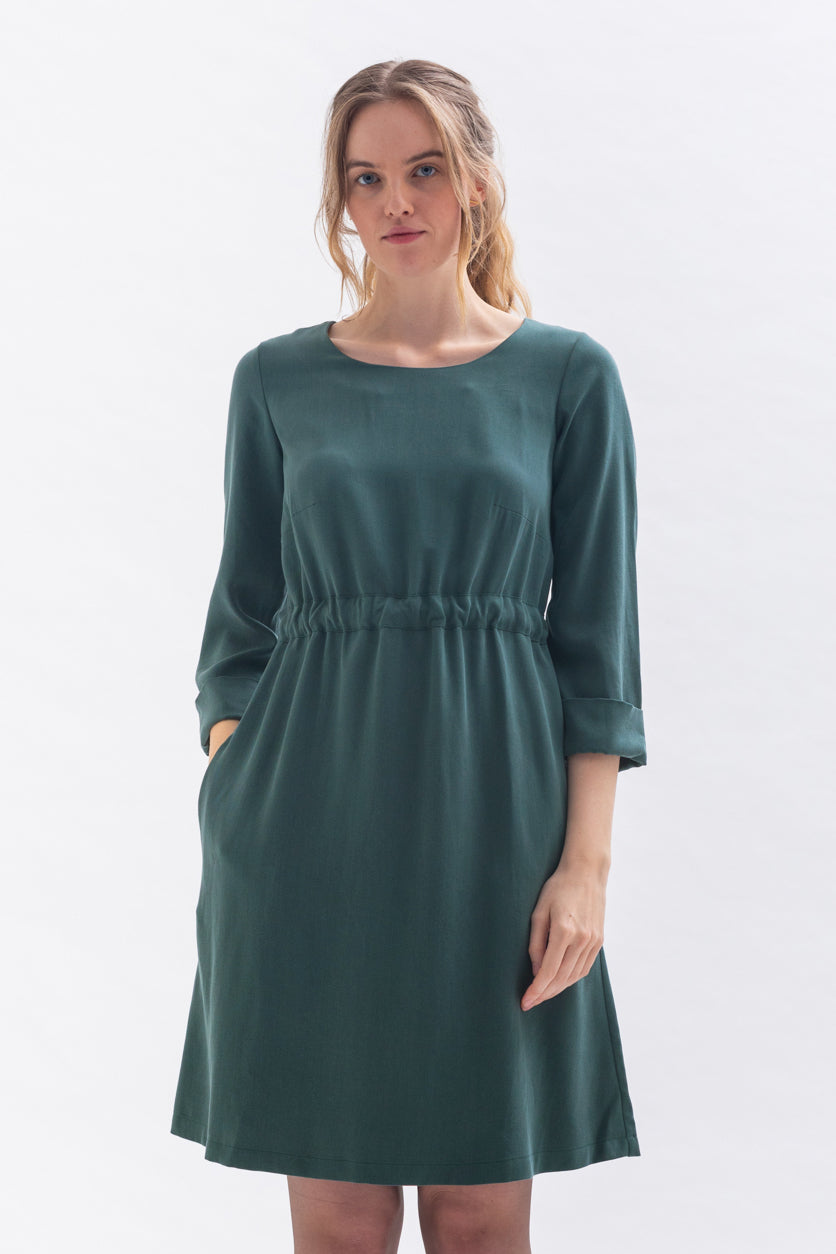 Dress "WAR-RISS" in green made of Tencel