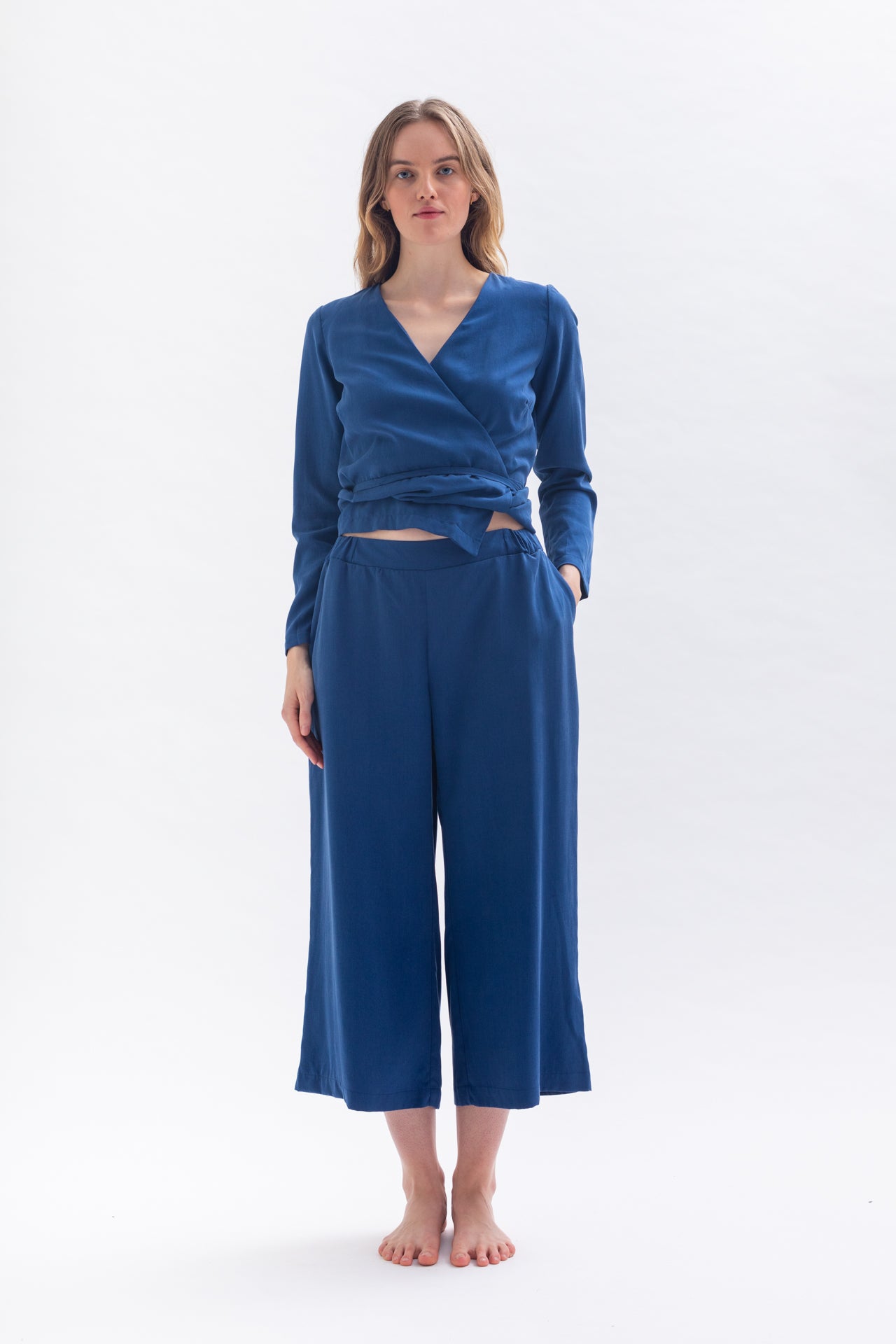 Culottes THEE-KLA in blue made of Tencel