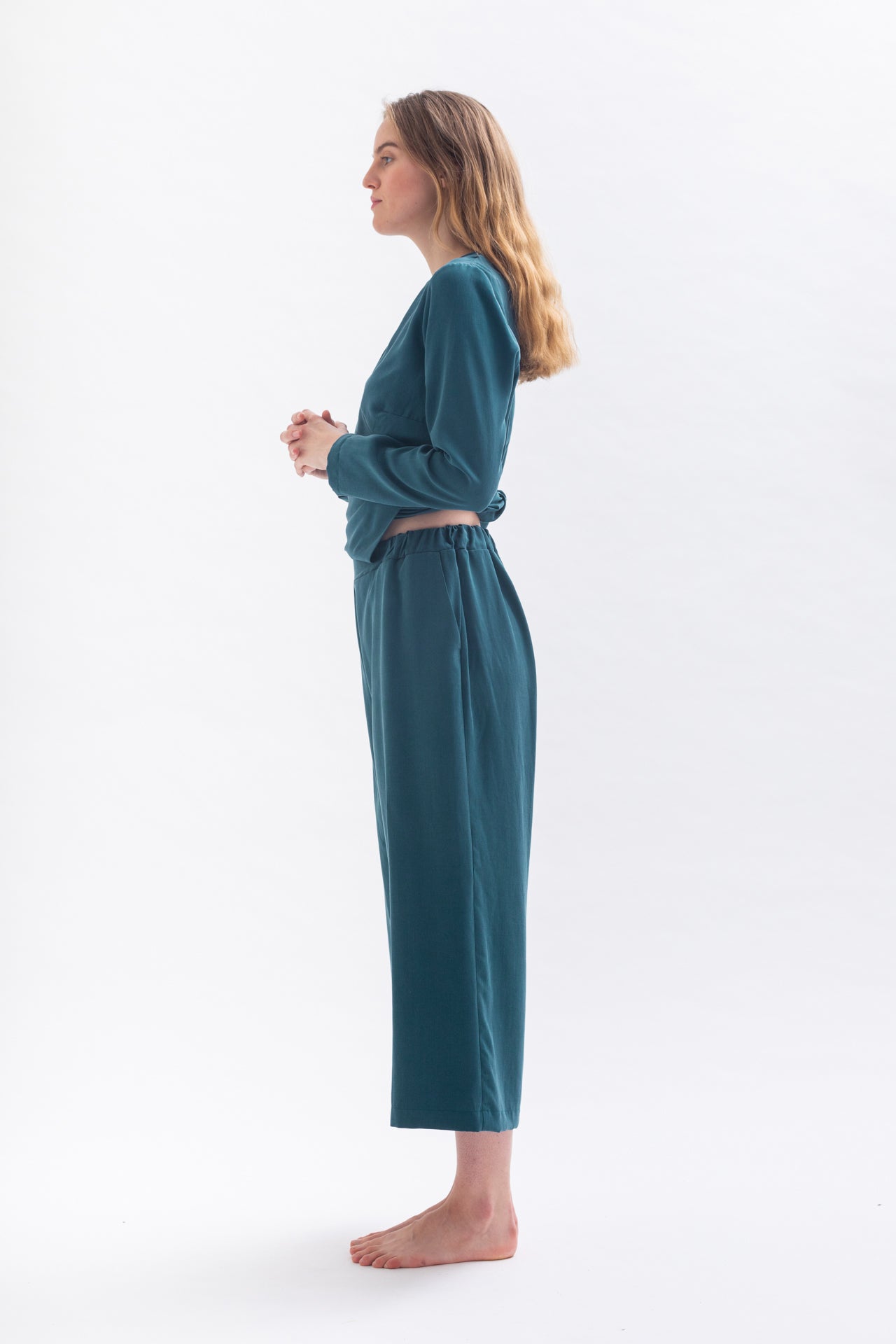 Culottes "THEE-KLA" in green made of Tencel