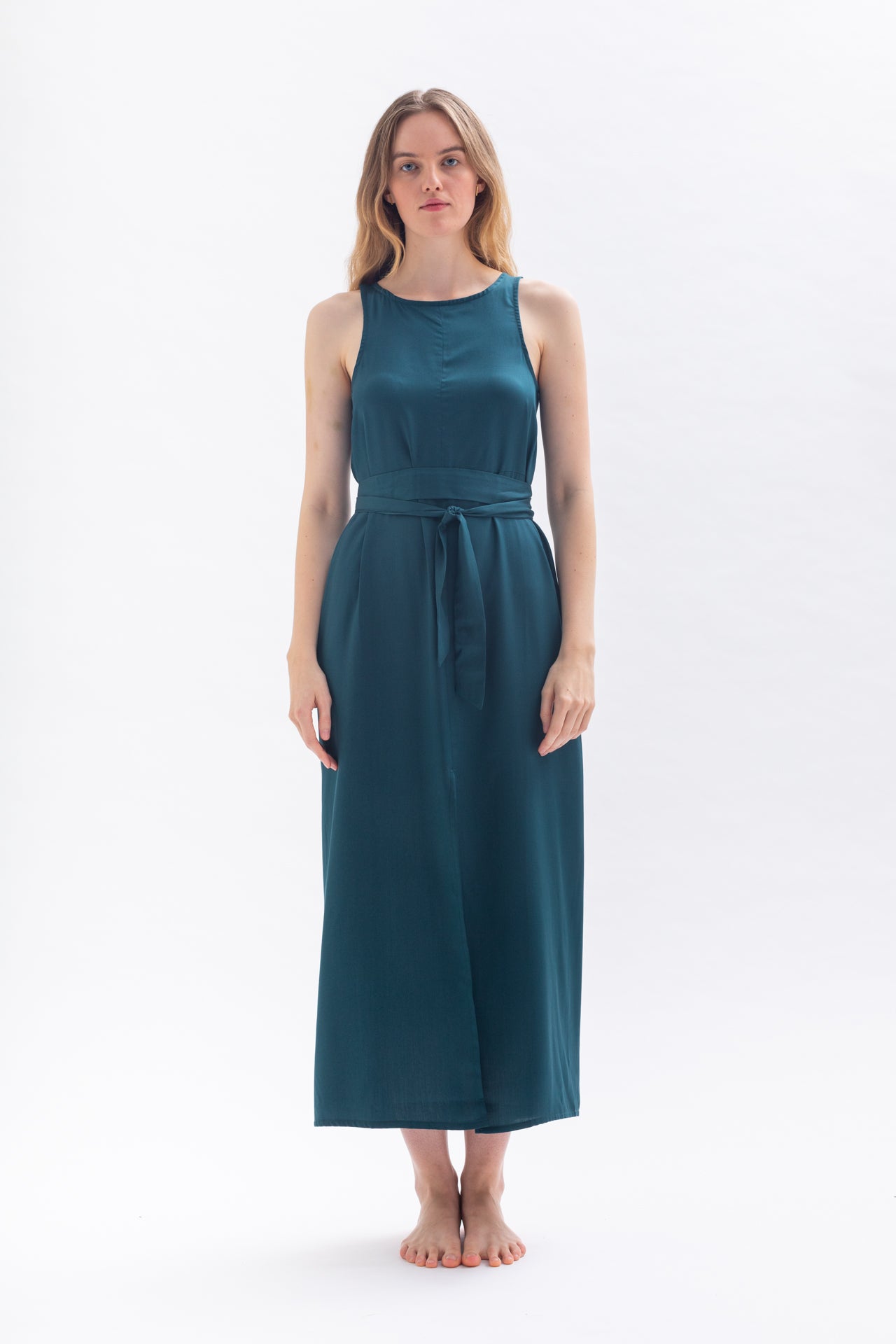 Maxi dress "TULPINAA" in green made of Tencel